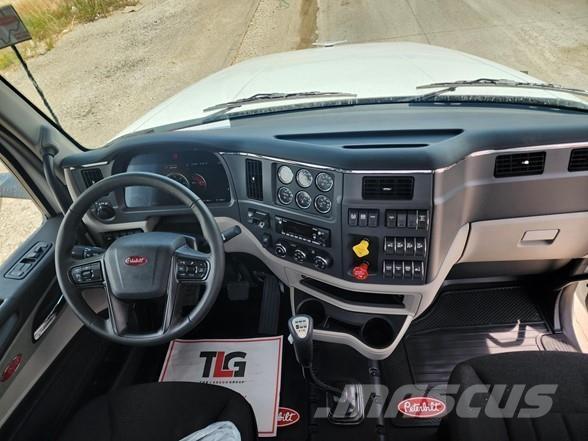 Peterbilt 567 Autotractoare