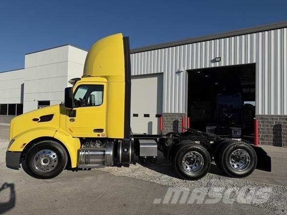 Peterbilt 579 Autotractoare