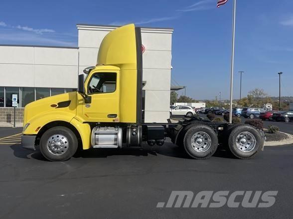 Peterbilt 579 Autotractoare