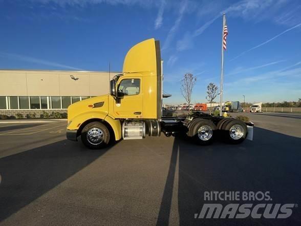 Peterbilt 579 Autotractoare