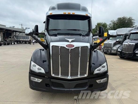 Peterbilt 579 Autotractoare