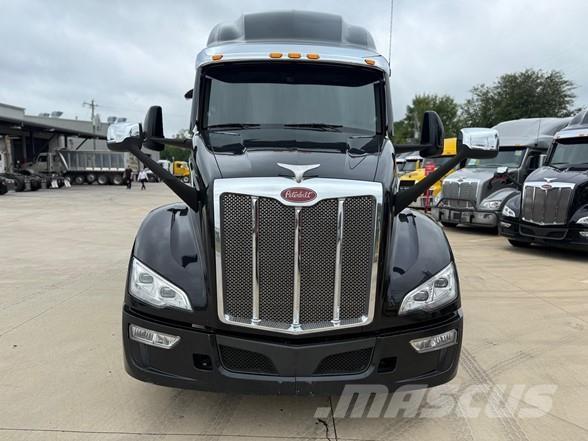 Peterbilt 579 Autotractoare