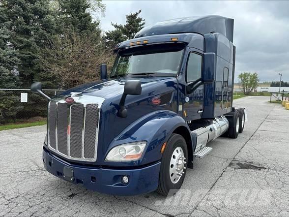 Peterbilt 579 Autotractoare
