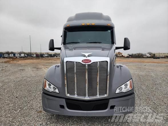 Peterbilt 579 Autotractoare