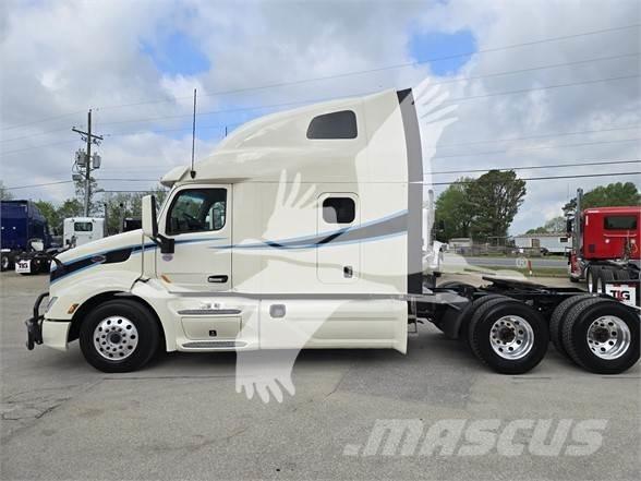 Peterbilt 579 Autotractoare
