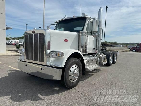 Peterbilt 589 Autotractoare