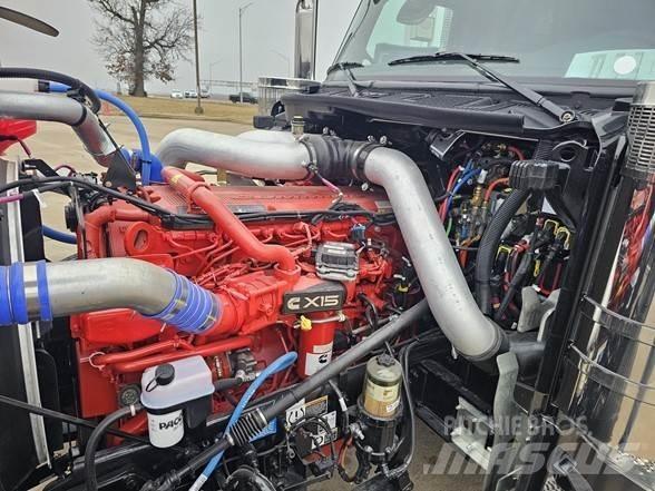 Peterbilt 589 Autotractoare