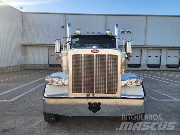 Peterbilt 589 Autotractoare