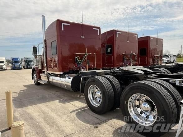 Peterbilt 589 Autotractoare