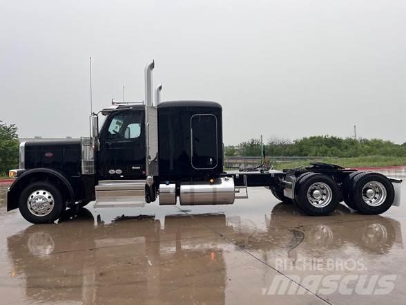 Peterbilt 589 Autotractoare