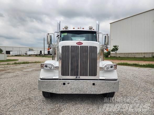 Peterbilt 589 Autotractoare