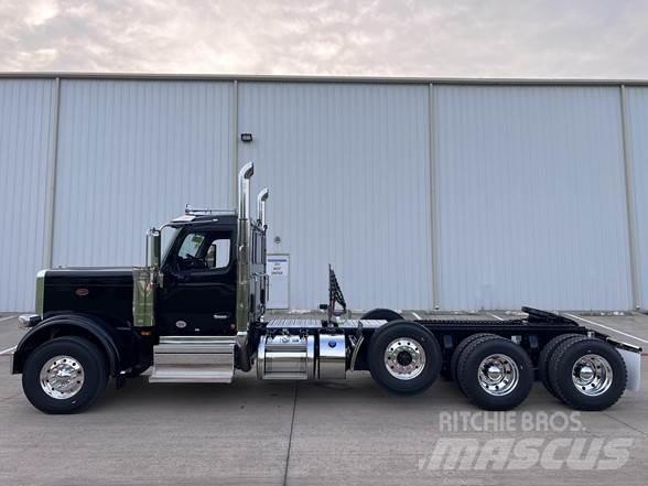 Peterbilt 589 Autotractoare