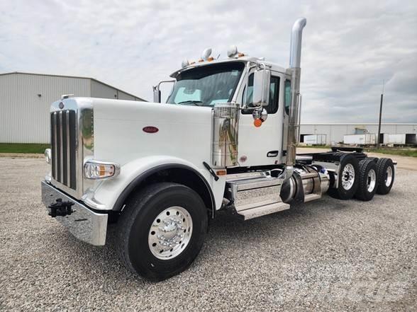 Peterbilt 589 Autotractoare