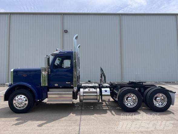 Peterbilt 589 Autotractoare