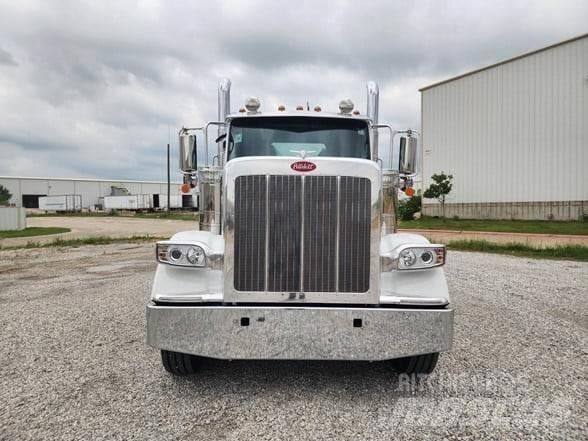 Peterbilt 589 Autotractoare