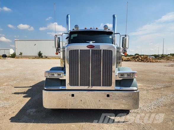 Peterbilt 589 Autotractoare