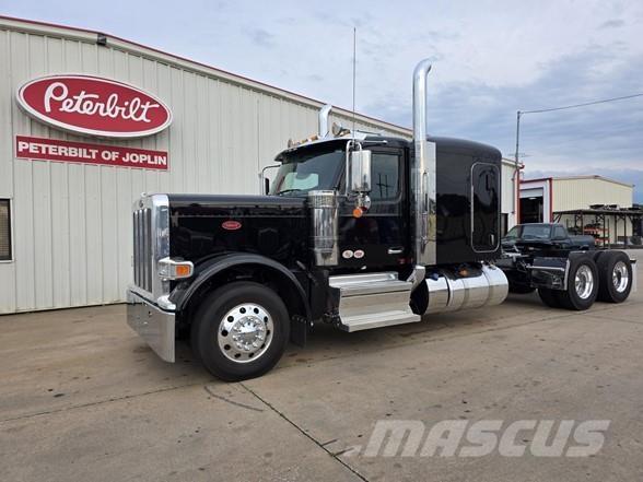 Peterbilt 589 Autotractoare