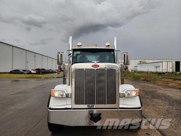 Peterbilt 589 Autotractoare