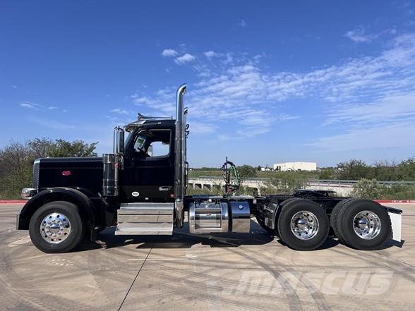 Peterbilt 589 Autotractoare