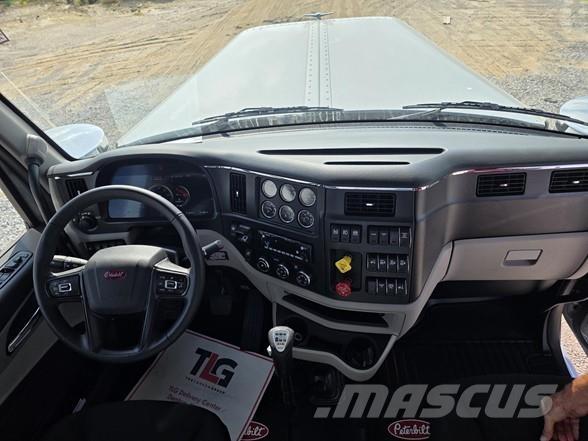 Peterbilt 589 Autotractoare
