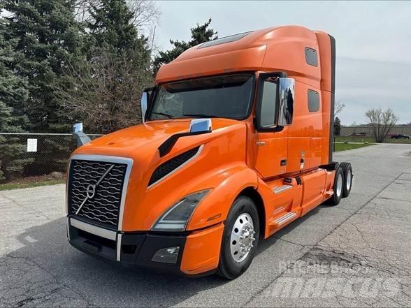Volvo VNL42T760 Autotractoare