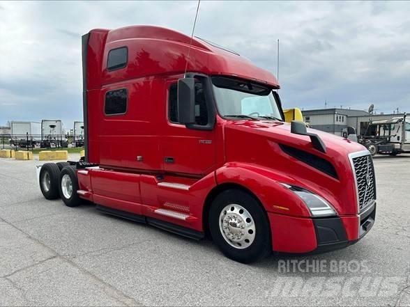 Volvo VNL64T860 Autotractoare