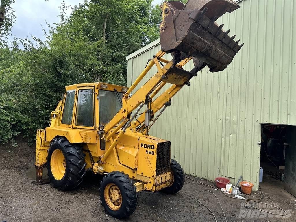 Ford 550 Excavatoare cu roti