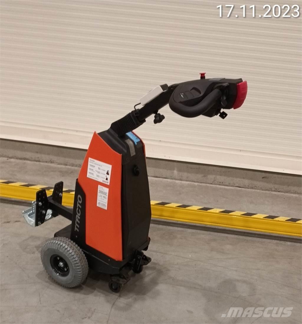 BT TWE120 LI-ION Camioane de tractiune