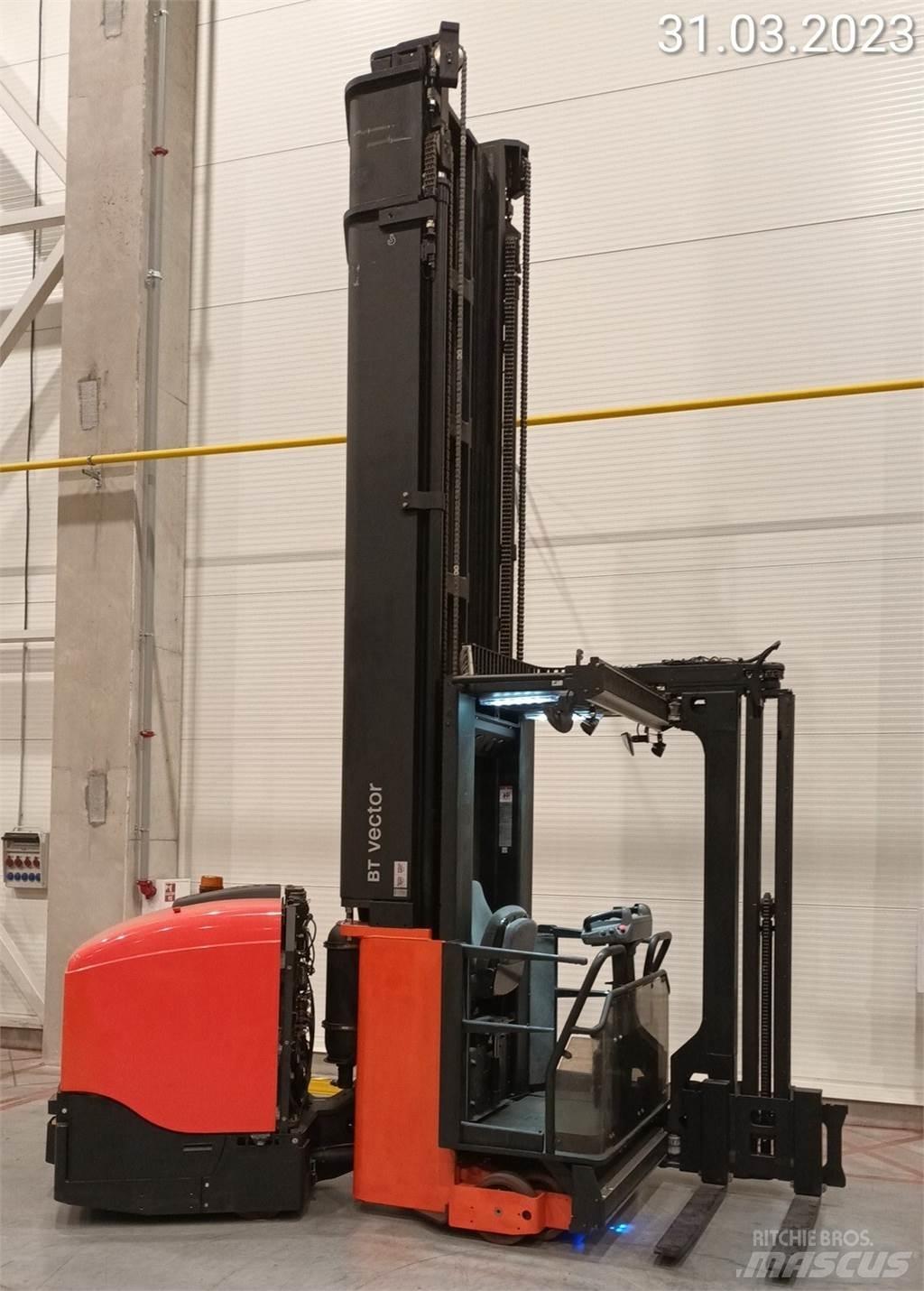 BT VCE150A Stivuitoare pentru culoare inguste
