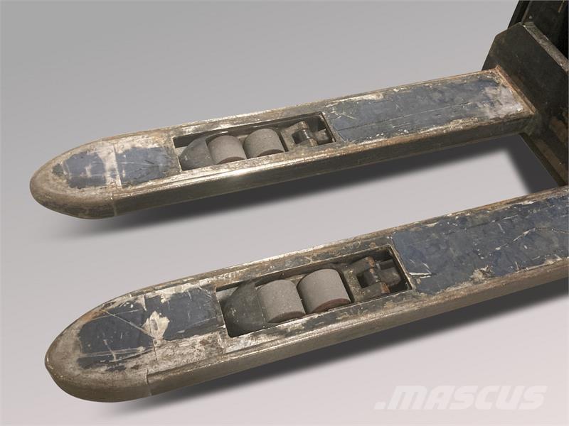 BT SWE120L Transpaleta manuala