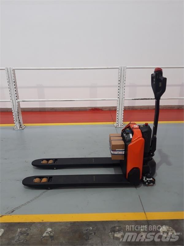 BT LHE130 Stivuitor electric