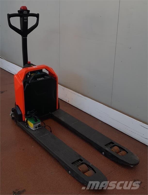 BT LHE130 Stivuitor electric