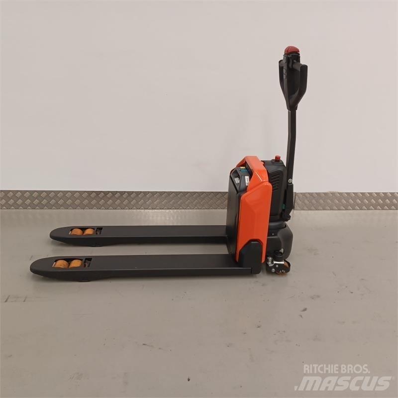 BT LHE130 Stivuitor electric