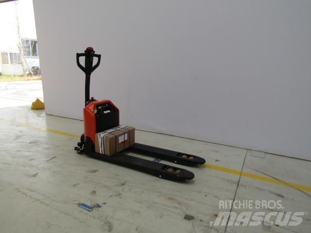 BT LHE130 Stivuitor electric