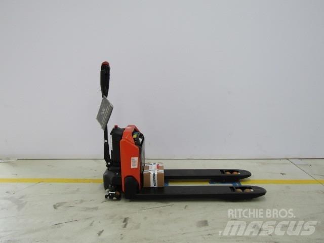 BT LHE130 Stivuitor electric
