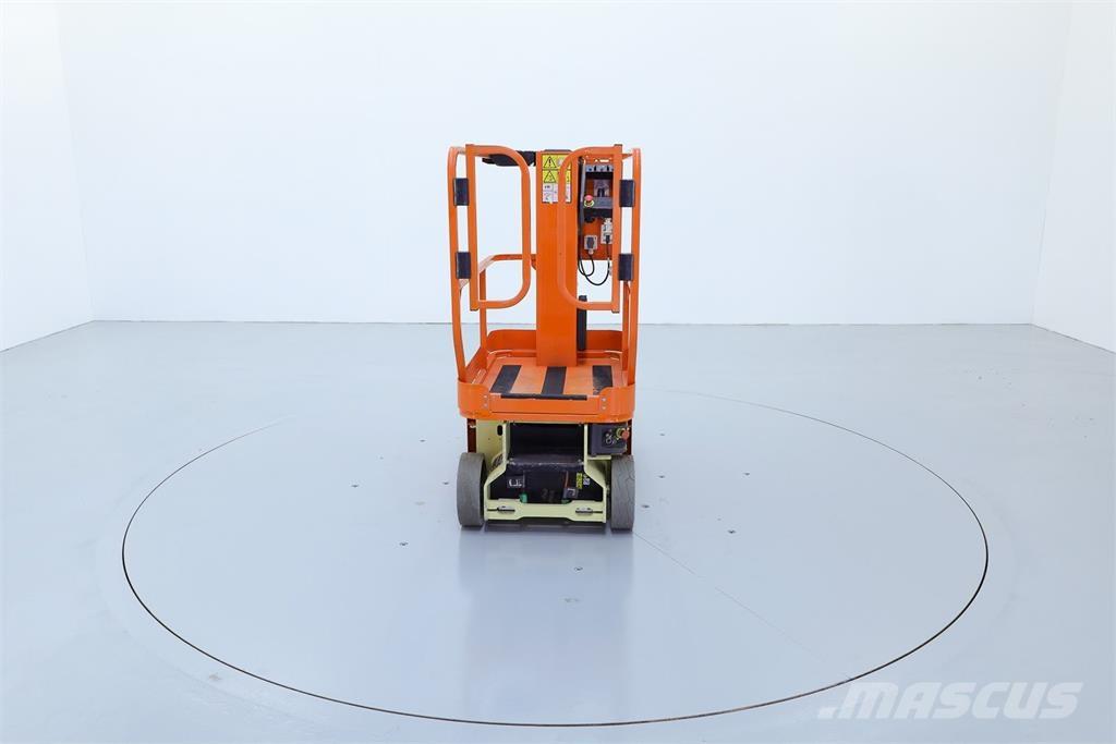 JLG 1230ES Ascensoare verticale catarg