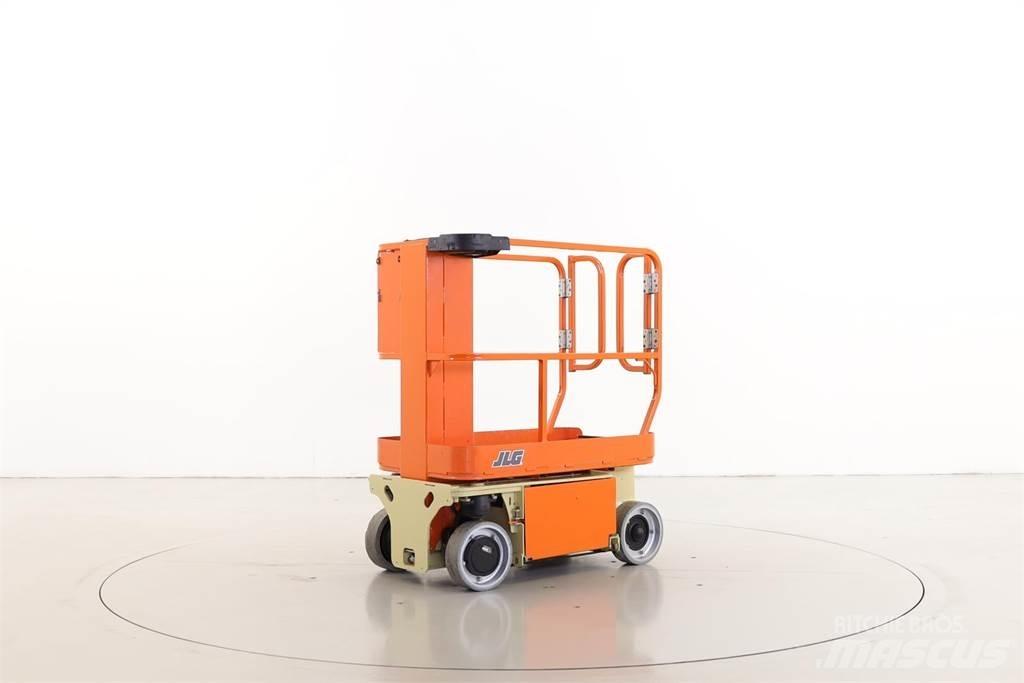 JLG 1230ES Ascensoare verticale catarg