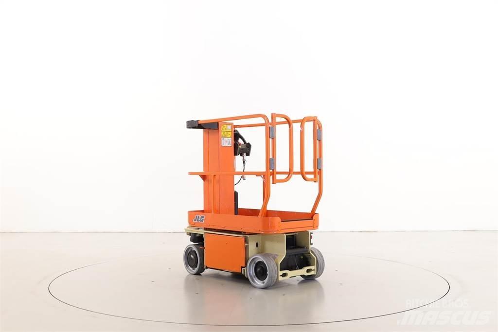JLG 1230ES Ascensoare verticale catarg