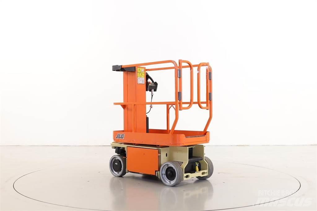 JLG 1230ES Ascensoare verticale catarg