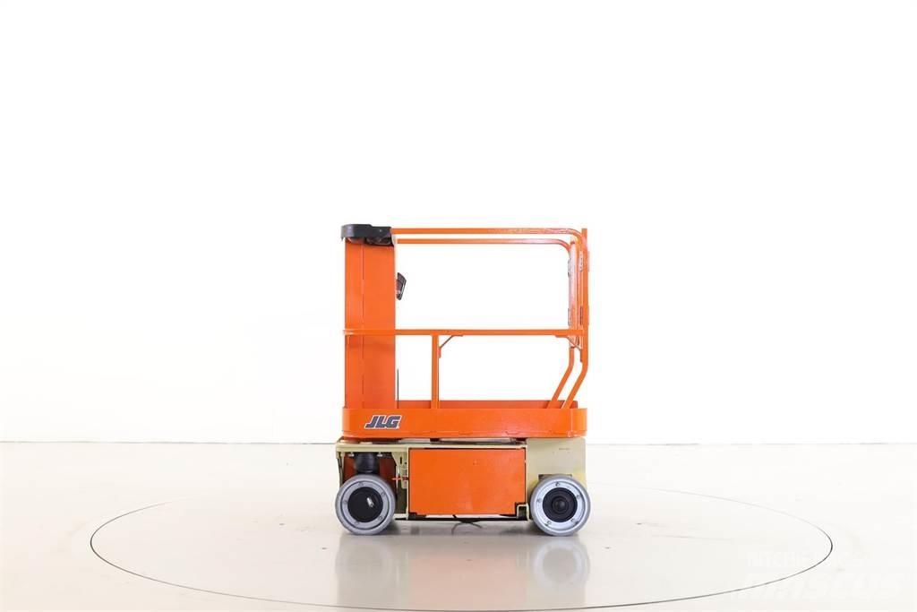 JLG 1230ES Ascensoare verticale catarg
