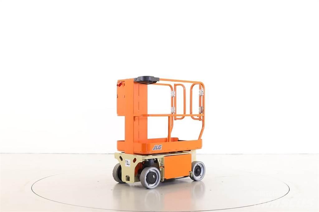 JLG 1230ES Ascensoare verticale catarg