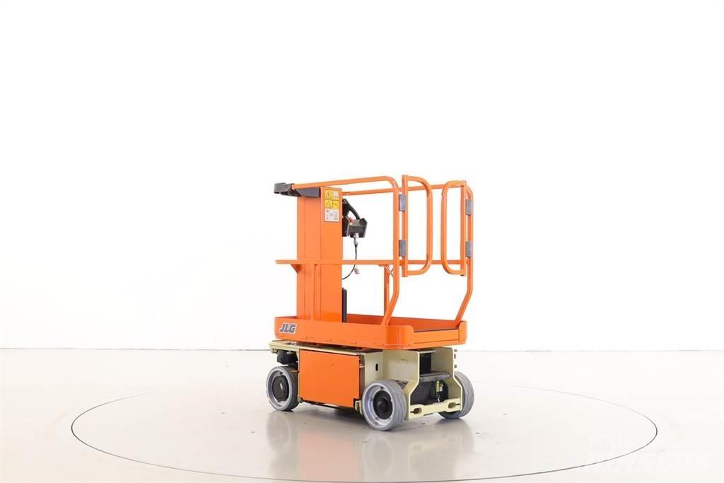 JLG 1230ES Ascensoare verticale catarg
