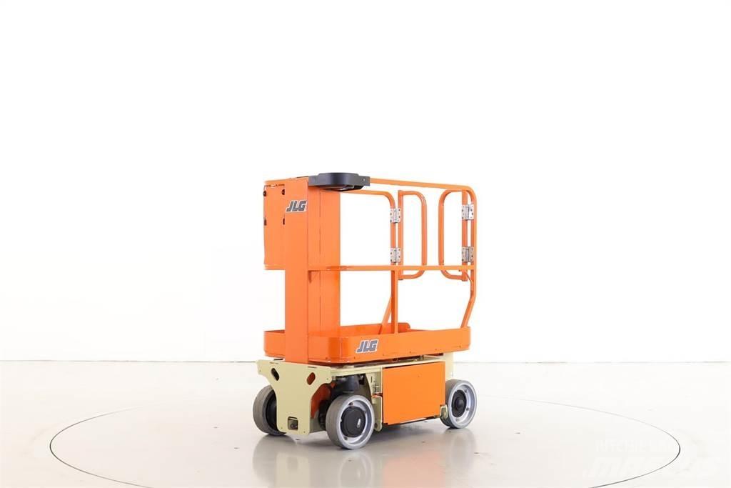 JLG 1230ES Ascensoare verticale catarg