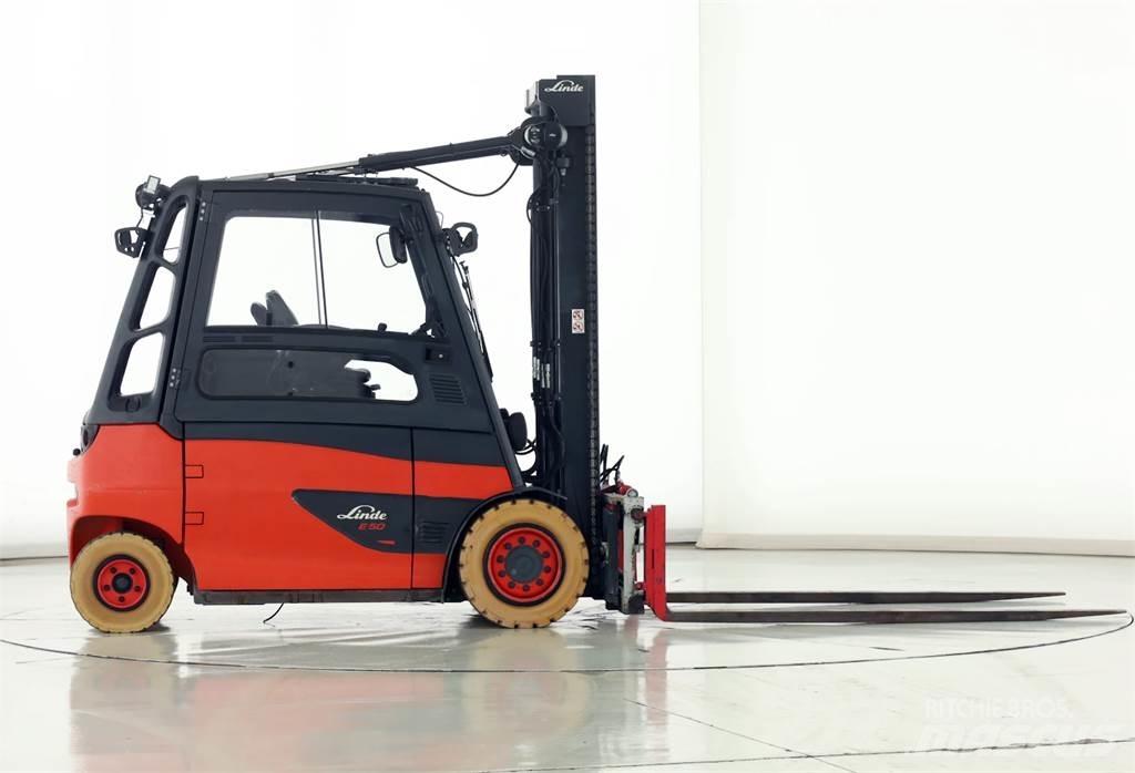 Linde E50HL-01 Stivuitor electric