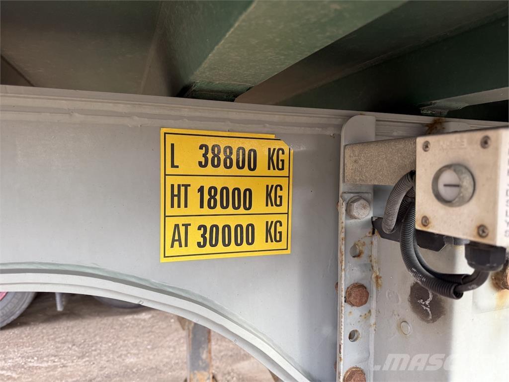 Kel-Berg 65 m3. Semi-remorca Basculanta