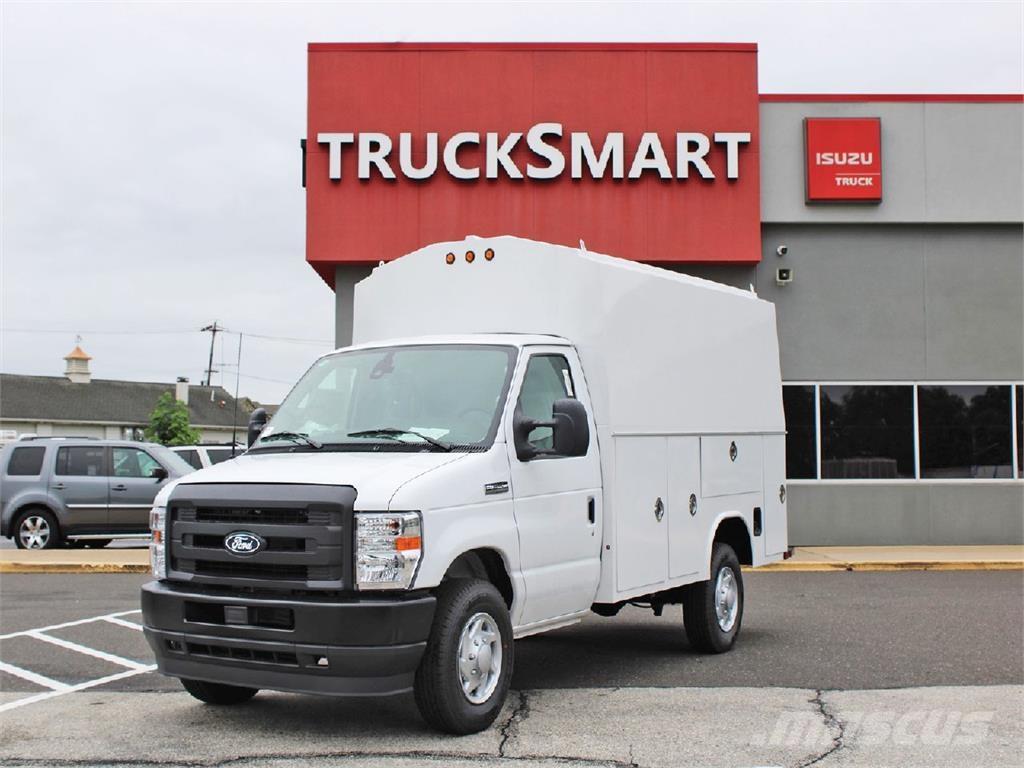 Ford E350 Municipal/vehicul cu uz general