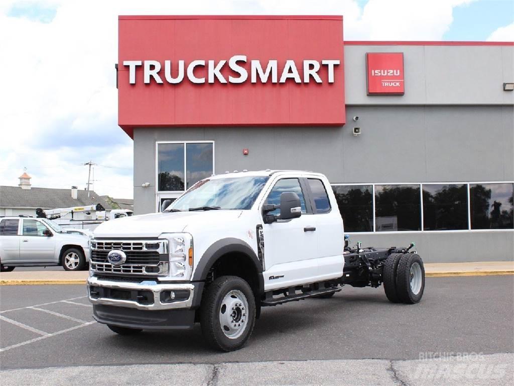 Ford F550 Camion cabina sasiu