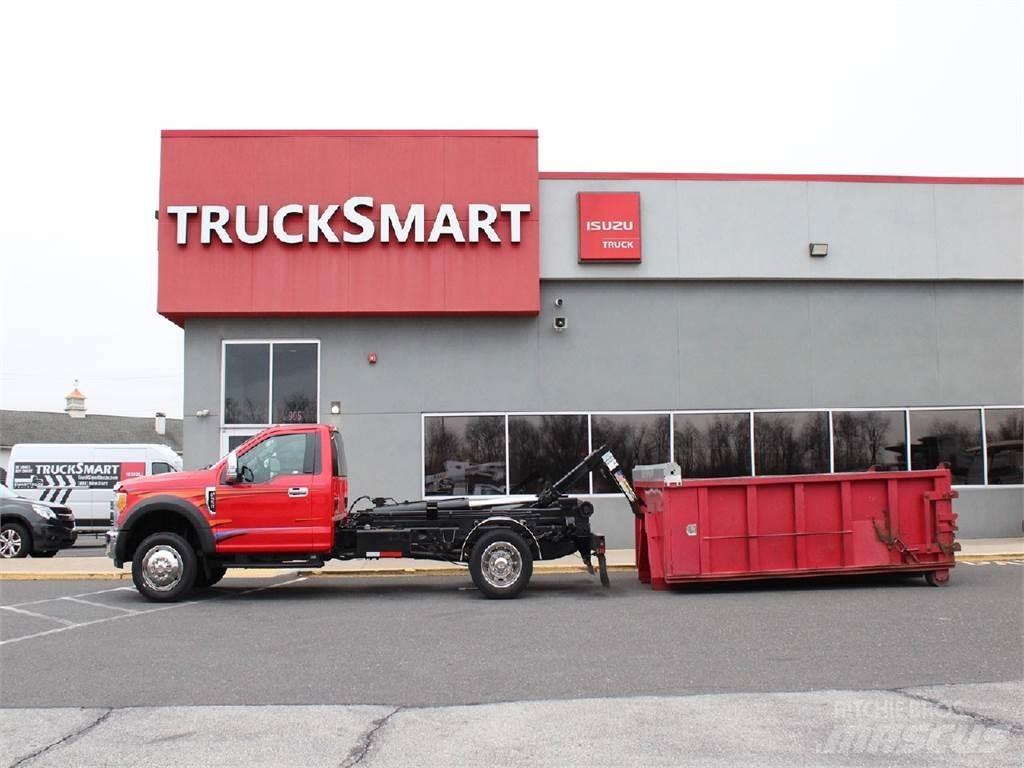 Ford F550 Camion cadru container
