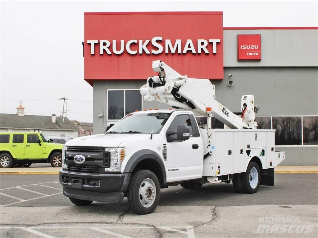 Ford F550 Platforme aeriene montate pe camion