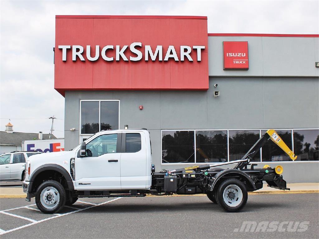 Ford F550 Camion cu carlig de ridicare